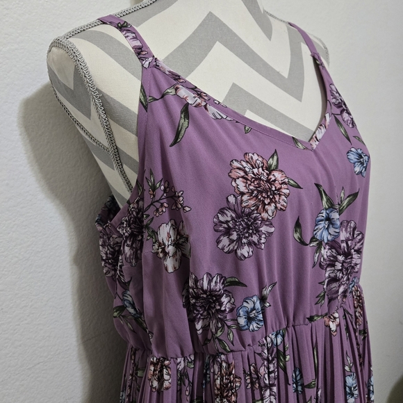 Torrid Lavender Purple Floral Chiffon Midi Dress Pleated Skirt Size 1X - Picture 6 of 14